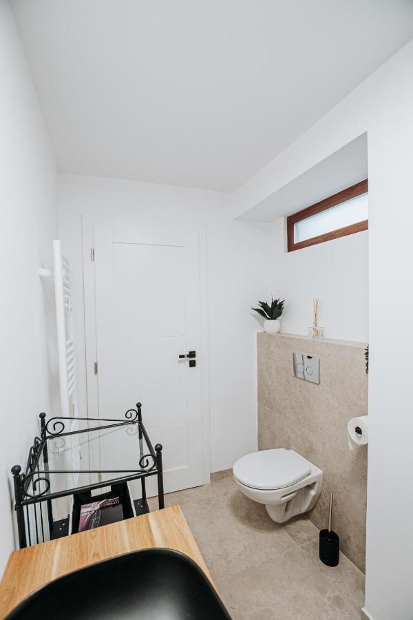 Authentic Old Town Retreat Apartment Sibiu Luaran gambar